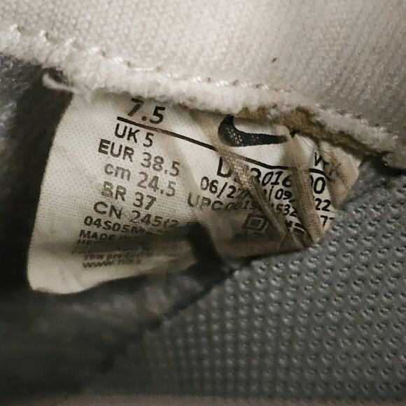 Nike Womens React Infinity Run FK3 Running Shoes White Rush Fuchsia Size 7.5 - Picture 7 of 7